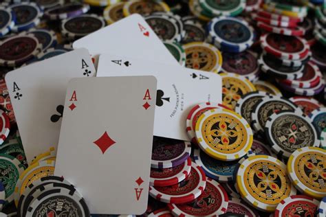 Apprendre Um Jouer Avec Les Jetons De Poker