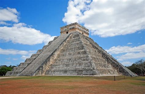 Aztec Pyramids Betsul