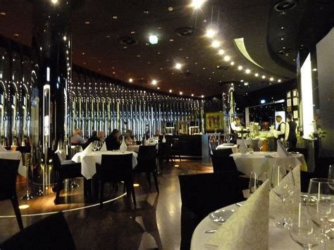 Casino Duisburg Restaurante Dentro