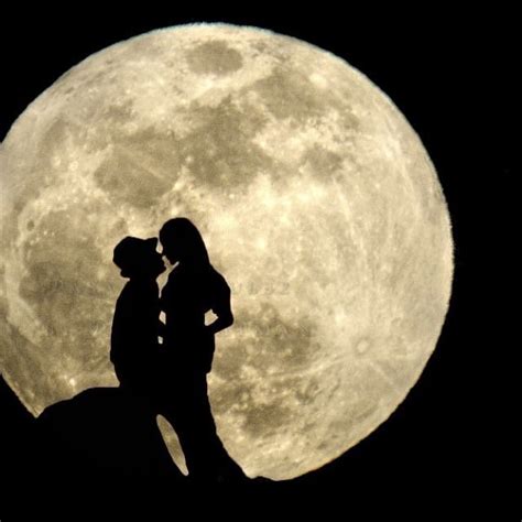 Full Moon Romance Leovegas