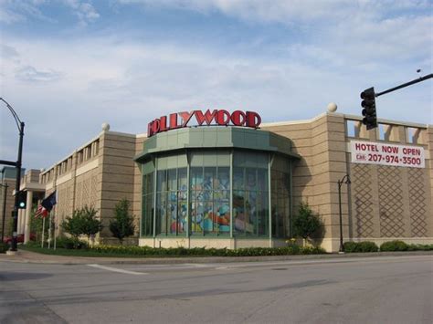 Hollywood Casino Bangu Maine Entretenimento