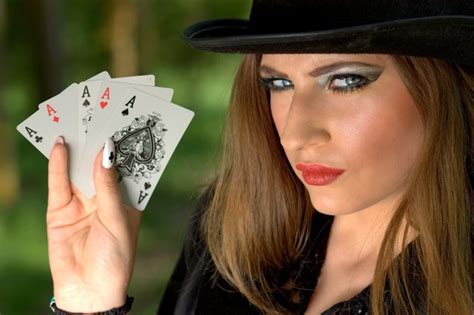 Je Joue Ma Femme Au Poker