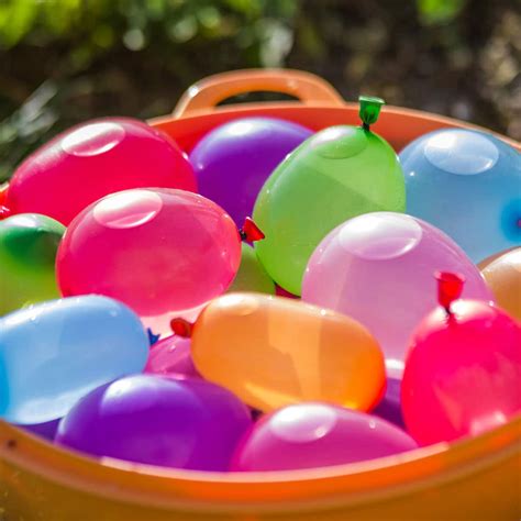 Jogue Water Balloons Online