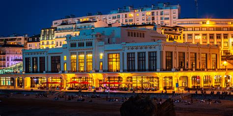 O Cassino De Biarritz Tenue