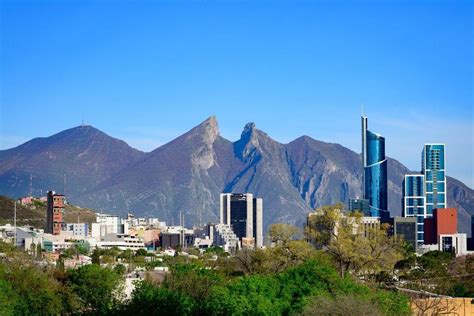 O Cassino De Palmas De Monterrey Cumbres