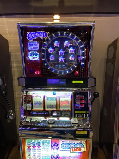 Pinball Slots Casino Online