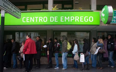 Rio De Cassino De Cidade Para O Centro De Emprego