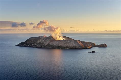 Volcano Island Betfair